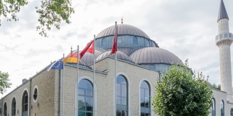 Njemačka pokrajina priznala muslimanske praznike: Prvi dana Ramazana, Kurban Bajram neradni