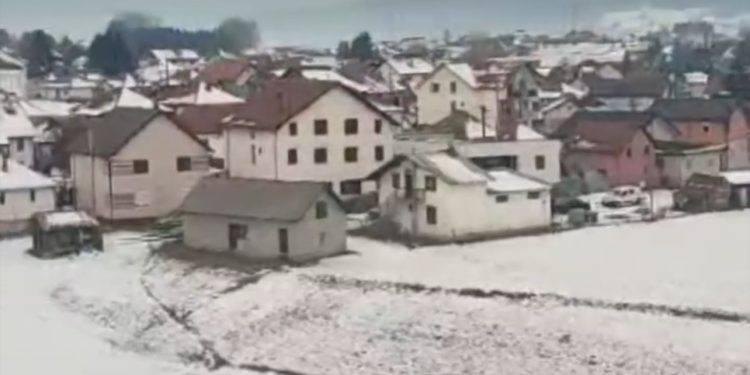 Sandžak pod oblacima: Prvi sneg na Pešteru, obilne padavine u dolinama