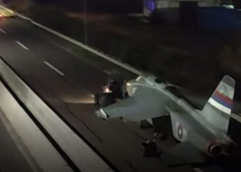 Traktor šlepa borbeni avion: Filmske scene između Laktaša i Banje Luke