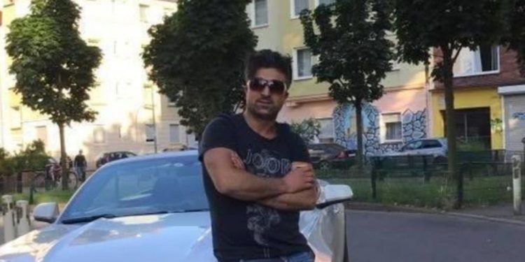 Dobio 10 miliona na lutriji pa dao otkaz, raskinuo vezu i kupio Ferrari- onda nastao haos