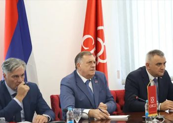 “Bošnjaci su birali Trojku, a dobili Dvojku“, Dodik ostaje predsjednik stranke i glavnokomandujući