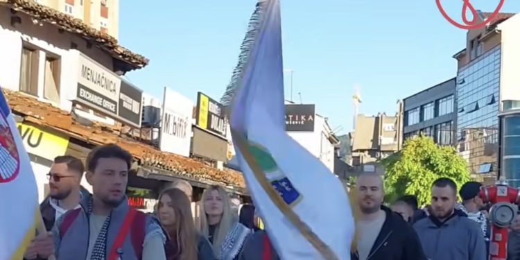 Još jedna grupa novopazarskih studenata krenula za Novi Sad pješice VIDEO