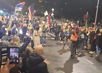 Fenomenalan doček novopazaraca u Valjevu: Pumpaj, vatromet i aplauz VIDEO