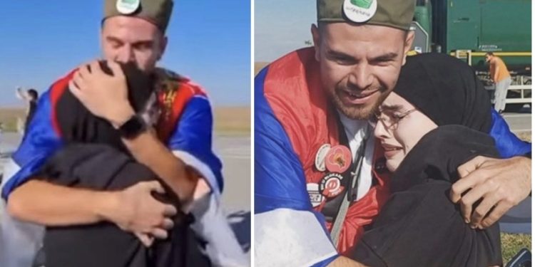 Zagrljaj hidžaba i šajkače: Od osuda do poruka da je moguća drugačija Srbija