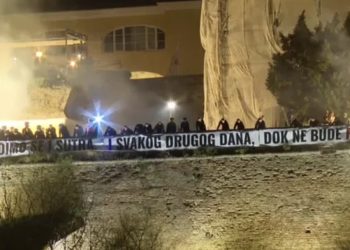 ”Vidimo se dok ne bude pravde“, poručili studenti na kraju velikog skupa u Novom Sadu