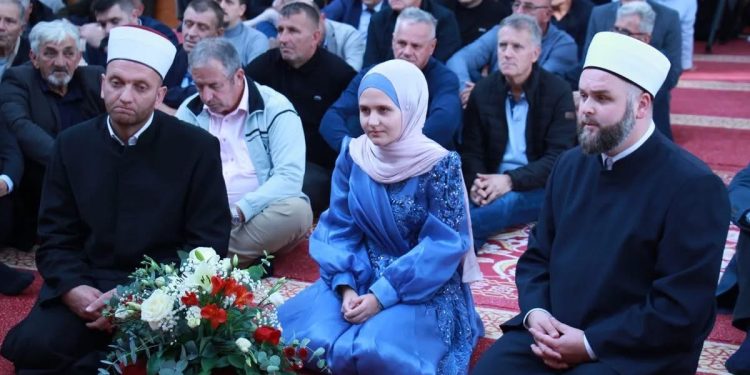 Prva hafiska dova u Ključu: Hafiza Amina Dizdarević kao svjetionik vjere i ustrajnosti