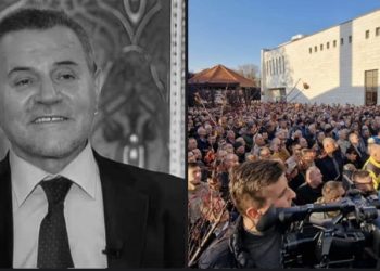 Dženaze namaz hfz Halilu Mehtiću  klanjao njegov sin koji je takođe hafiz, uz prisustvo velikog broja