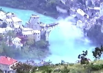32 godine od rušenja Starog mosta projektilima HVO: Most koji je pao, ali nije nestao