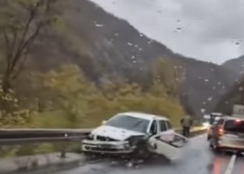 Dva udesa na Ibarskoj magistrali: Kod Maglića sudar dva vozila, kod Polumira kolaps zbog sudara kamiona