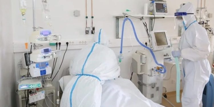 Koronavirus se ponovo širi: Pet smrtnih slučajeva u BiH, blagi porast u Srbiji