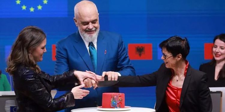 Albanija lider Zapadnog Balkana – otvorila posljednje poglavlje u pregovorima sa EU