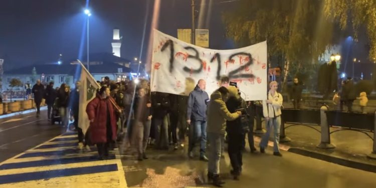 Protestna šetnja u Novom Pazaru – “Pazarci, izađite na ulice“: Podrška Dijani Hrki i Jaćimoviću
