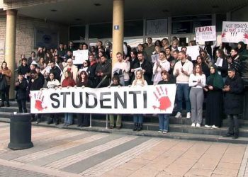 Nova odluka plenuma studenata DUNP-a: ukida se svakodnevna šutnja, borba se nastavlja
