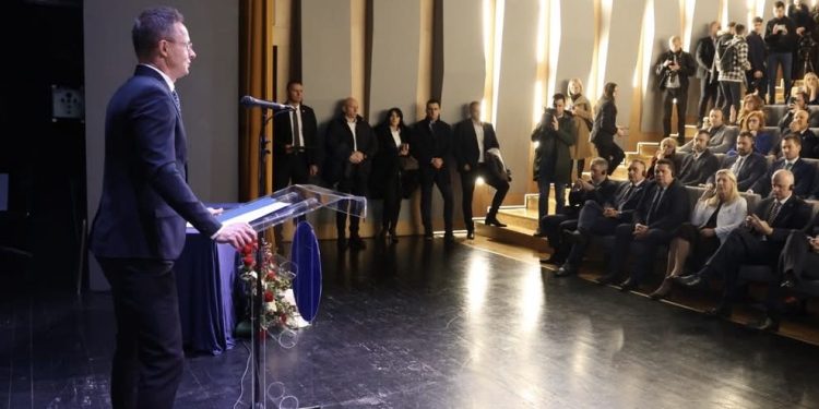 Ponašanje zvaničnika u RS-u prešlo svaku mjeru, tužilaštva moraju reagirati: Himna Srbije na dočeku mađarskog ministra