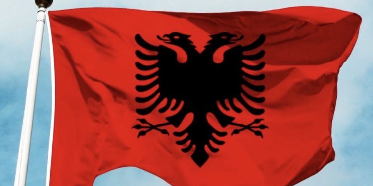 Albanci slave Dan nacionalne zastave: sjećanje na proglašenje nezavisnosti 1912. godine