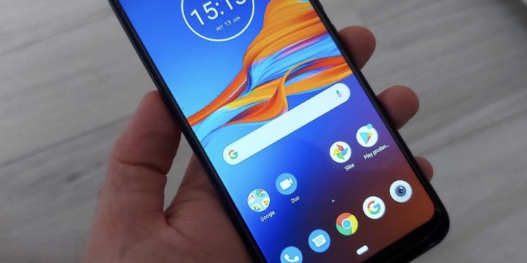 Zabrana mobilnih telefona u školama – nova zakonska obaveza za sve učenike