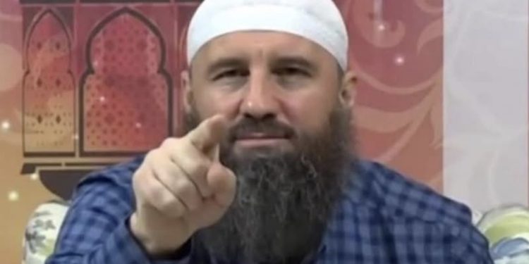 Pezić ponovo izazvao buru: Zabrana proslave Nove godine i prisustva na božićnom ručku