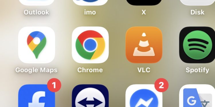 Stručnjaci za sajber bezbjednost upozorili: Ove aplikacije na vašem telefonu vas špijuniraju