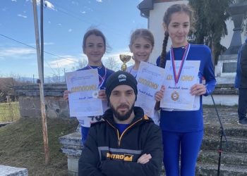 Tutinske mlađe atletičarke briljirale u Mrsaću kod Kraljeva: Tri medalje predstavljaju sjajan uspjeh