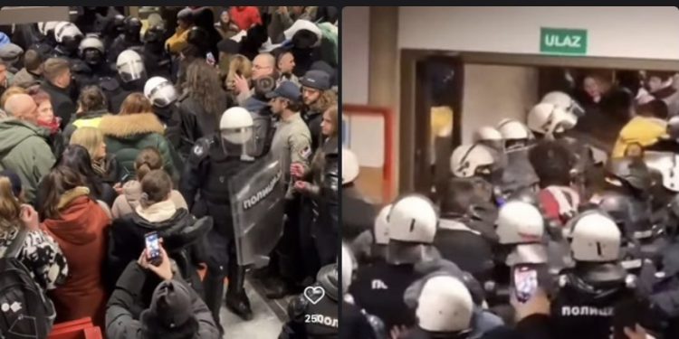 Policija silom upotrebom pendreka i šamara izbacila studente sa Filozofskog fakulteta u Novom Sadu