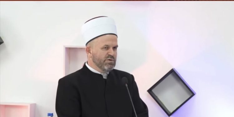Lijep govor muftije Demirovića o rahmetli Muameru Zukorliču:  nepravedno poricati njegove zasluge