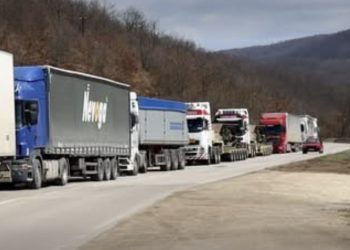 Prevoznici najavili blokadu puteva i graničnih prelaza u Crnoj Gori, Rožajci će blokirati Dračenovac