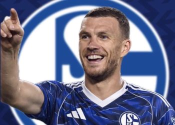Džekov debi iz snova za Šalke: gol za bod i rušenje rekorda starog 45 godina