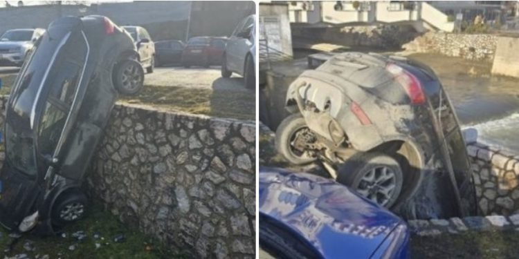 Novi Pazar: Vozilo završilo u koritu Raške pored Hotela Vrbak
