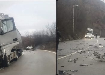 Kosovo: Teška saobraćajna nezgoda: Citroën se sudario sa kamionom iz Novog Pazara