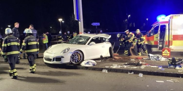 Jedno lice stradalo u stravičnoj nesreći u Njemačkoj u Minhenu