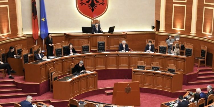 Albanski parlament: Puna podrška bivšim vođama OVK