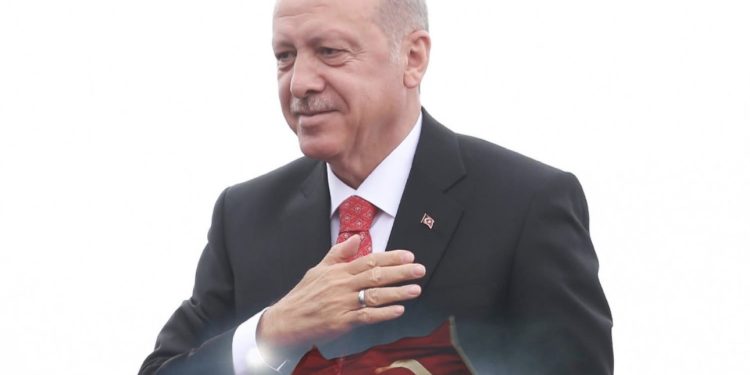 Erdogan pozvao na jedinstvo islamskog svijeta, prevaziđemo sve razlike i neslaganja