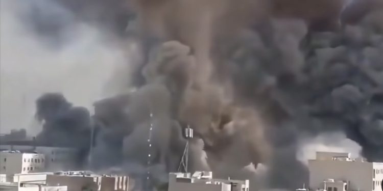 Strašne slike iz Teherana: Najteži dan od početka agresije, pod stalnim udarima američko izraelskih raketa VIDEO