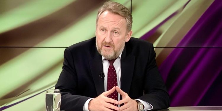 Izetbegović: Još jedan mandat “trojke” bi odveo BiH u crni mrak, mir moramo sačuvati