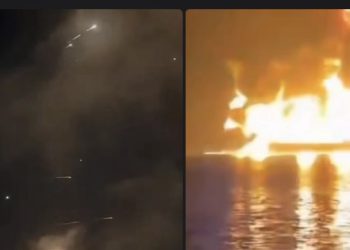Svijetli nebo iznad izraela od iranskih raketa, pogođen američki ratni brod kod Iraka VIDEO