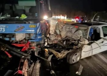 Mladi bračni par stradao u saobraćajnoj nesreći, njihovo troje djece povređena i prebačena  u bolnicu