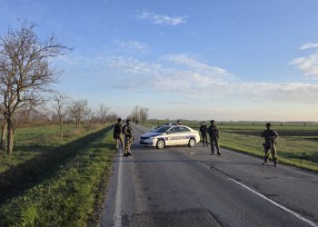 Policija i vojska u akciji u Kanjiži: Pronađena veća količina eksplozivnog materijala u blizini gasivada