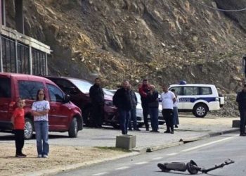 Teška nesreća kod Novog Pazara: tinejdžerke na trotinetu teško povrijeđene, jedna životno ugrožena