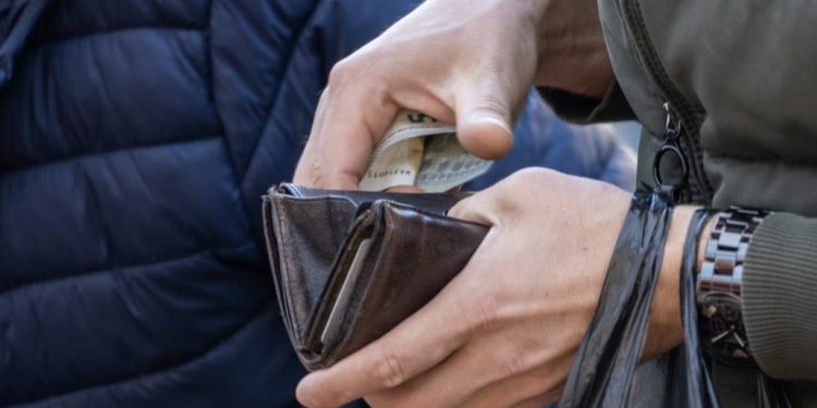 Statistika radne nedjelje i plate u Srbiji: Najviše radnih sati, prosek primanja nizak – posebno u Sandžačkim opštinama