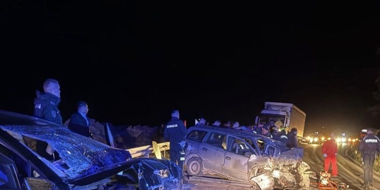 Crni bilans tragedije kod Novog Pazara: Četvoro mrtvih nakon stravičnog sudara