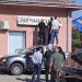 ZVEČAN: Kosovske vlasti preuzele objekat železničke stanice, uklonjena ćirilična tabla i postavljena zastava Kosova