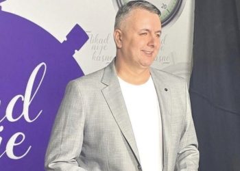 Sjenica ujedinjena u podršci Jasku i Seldi nakon teške saobraćajne nesreće, finalista “Nikad nije kasno”