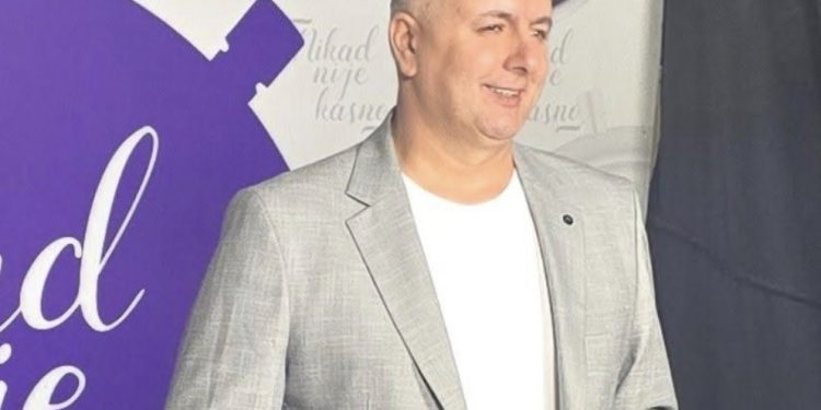 Sjenica ujedinjena u podršci Jasku i Seldi nakon teške saobraćajne nesreće, finalista “Nikad nije kasno”
