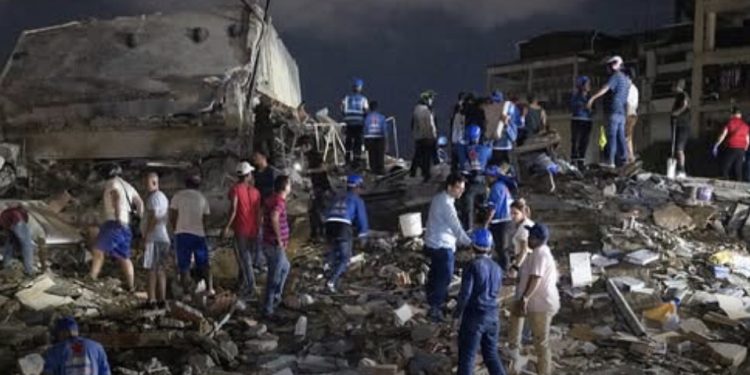 SVIJET U ŠOKU NAKON RAZORNOG ZEMLJOTRESA U VENECUELI: Najmanje 164 poginulih, stotine povrijeđenih