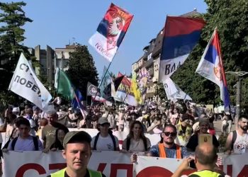“SVE SE VIDI NA VIDOVDAN” U KRALJEVU: Studenti poručili da se bliži kraj vladavine SNS-a