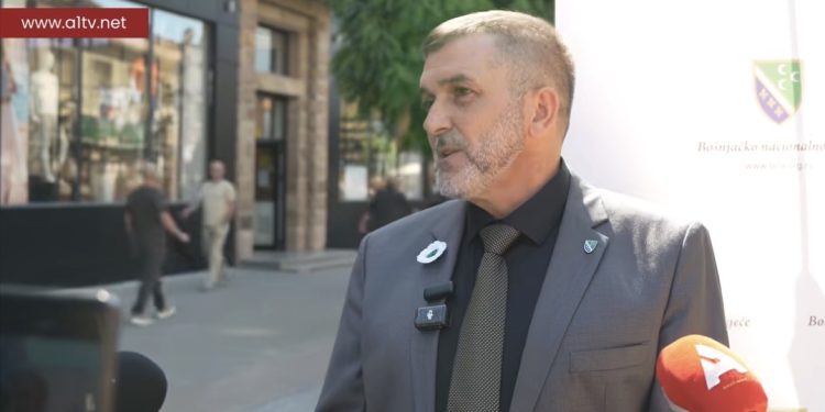 Baćićanin: Srbija da prizna genocid počinjen nad Bošnjacima u Srebrenici