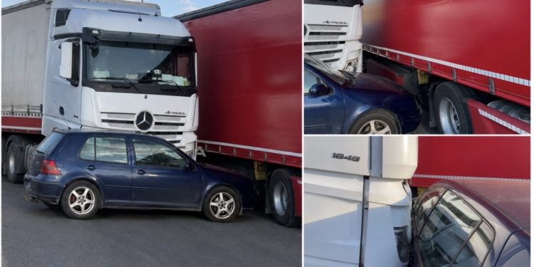 Automobil ostao zaglavljen između dva kamiona: Udes na Kosovu, među učesnicima i kamion iz Novog Pazara