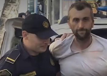 Dvostruko ubistvo u Hrasnici: Adnan L. usmrtio majku i brata lopatom, predat Tužilaštvu KS