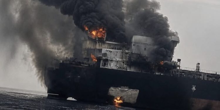 Rat na Bliskom istoku ne prestaje: Amerika pod pritiskom, gore tankeri dok Iran hrabro uzvraća