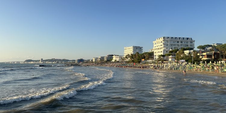 Nakon osvježenja stiže pravo ljeto: Evo kada se vraćaju stabilno vrijeme i više temperature